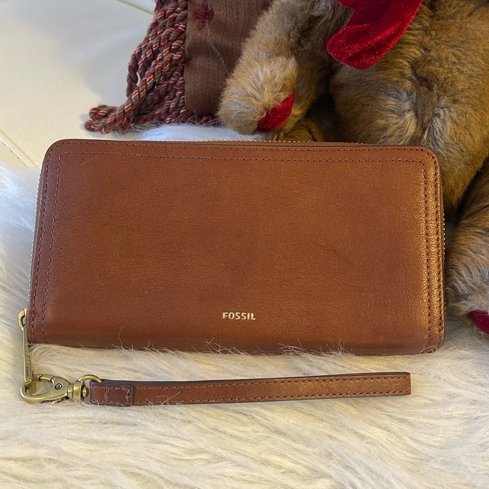 Fossil wallet
